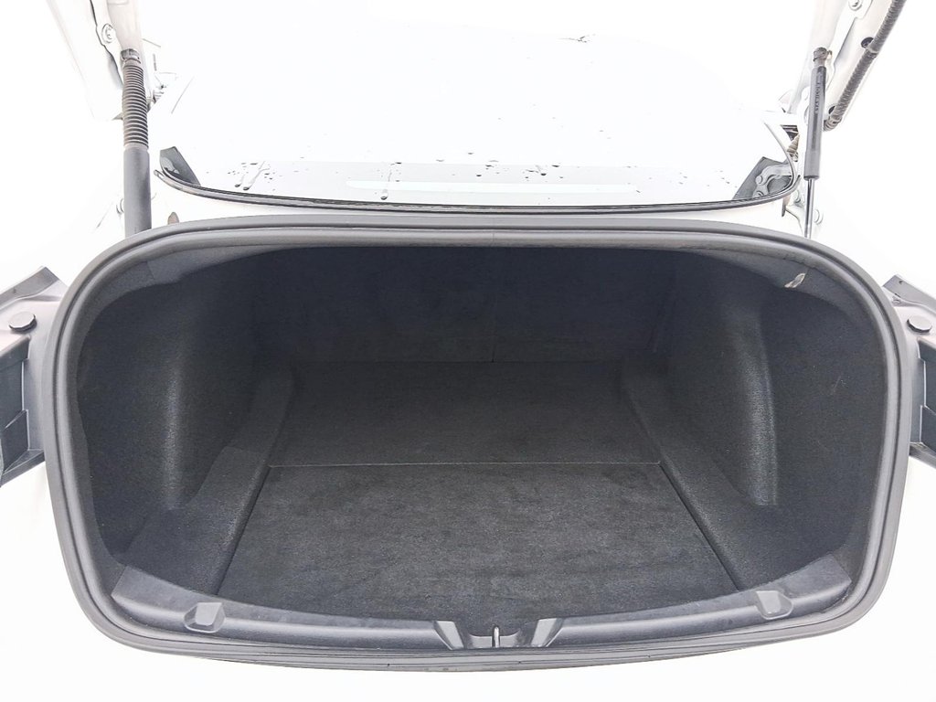 2021 Tesla Model 3 Standard Range Plus in Stratford, Ontario - 6 - w1024h768px