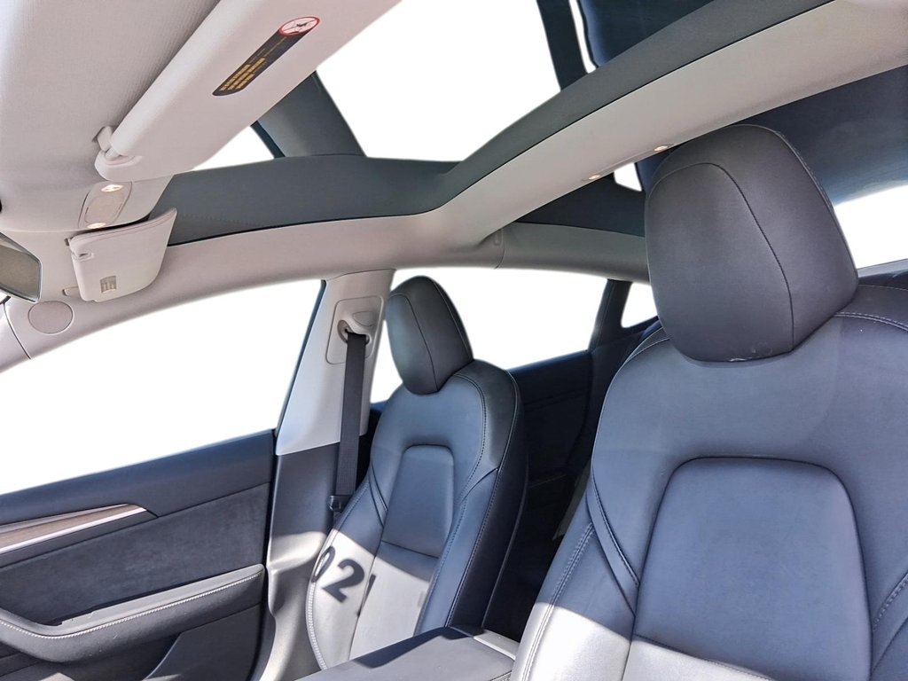 2021 Tesla Model 3 Standard Range Plus in Stratford, Ontario - 18 - w1024h768px