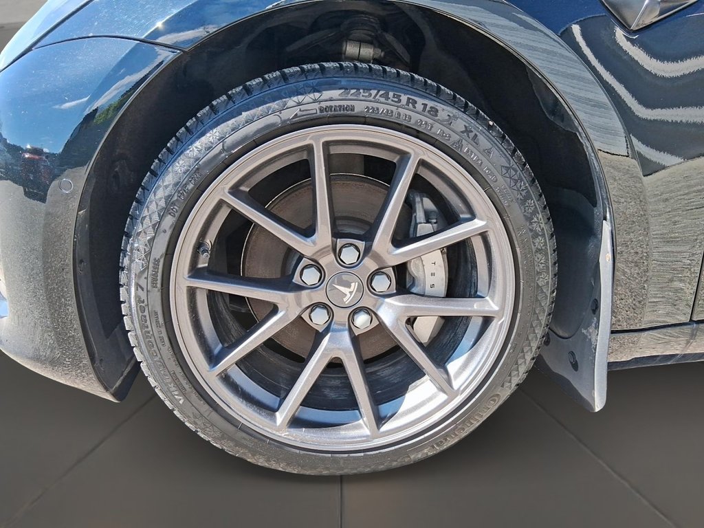 2021 Tesla Model 3 Standard Range Plus in Stratford, Ontario - 8 - w1024h768px