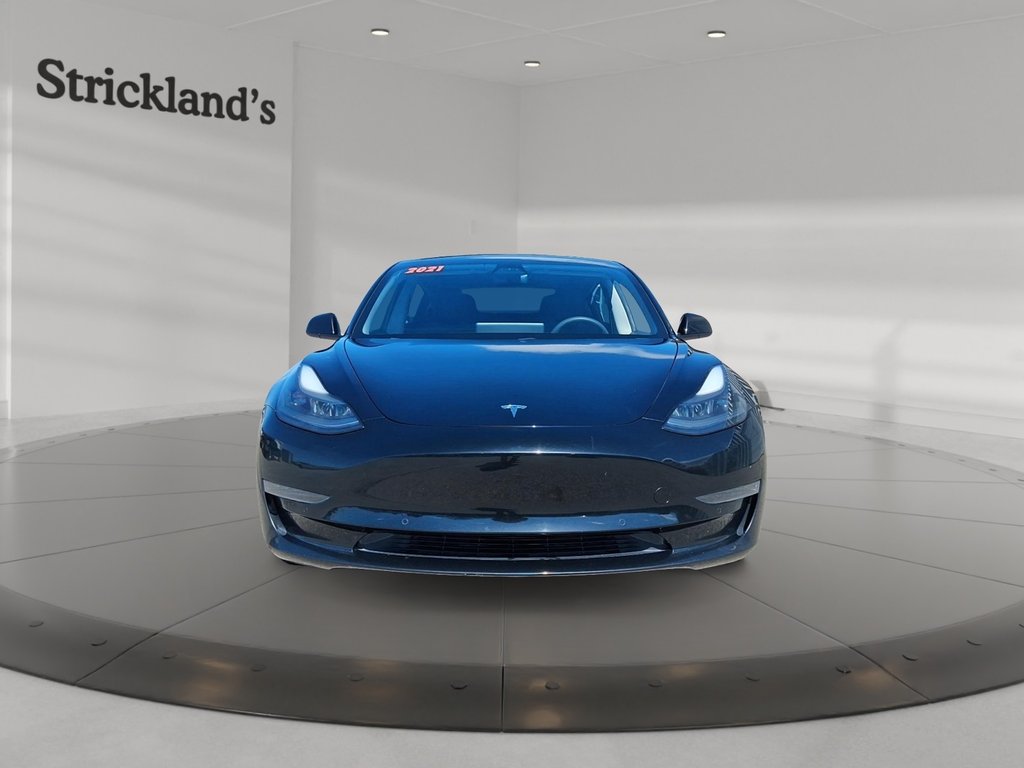 2021 Tesla Model 3 Standard Range Plus in Stratford, Ontario - 2 - w1024h768px