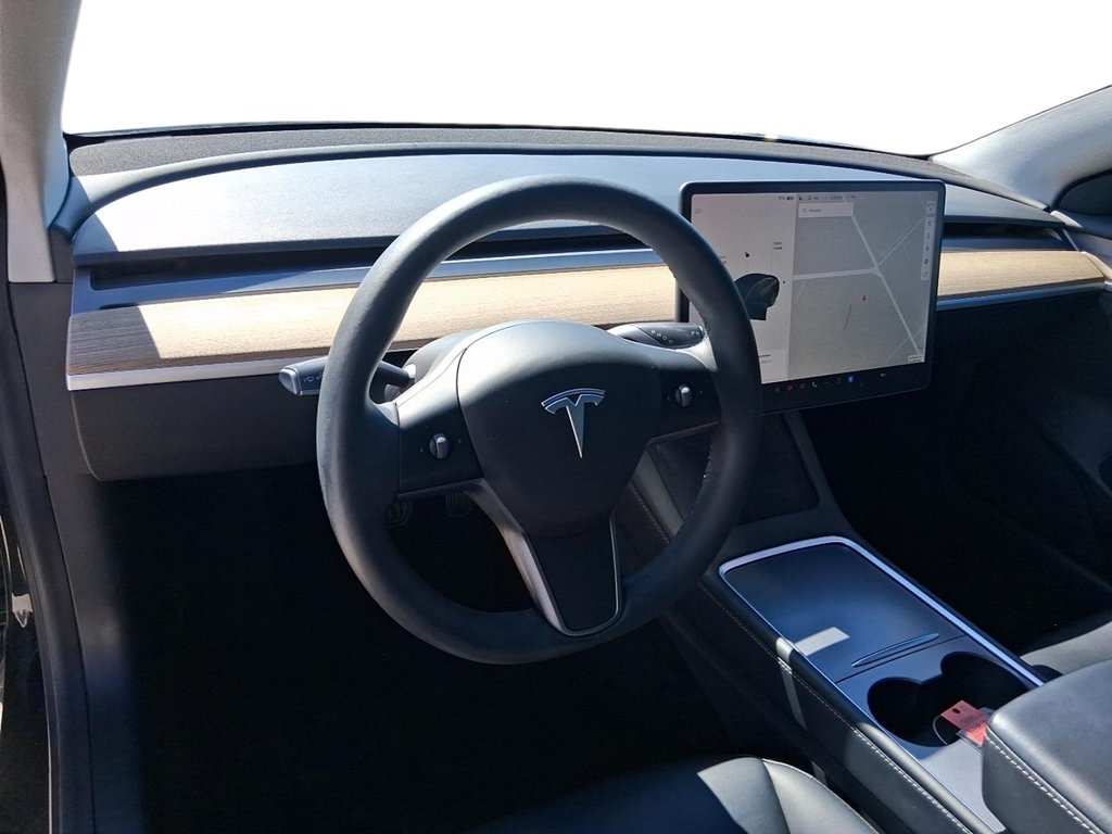 2021 Tesla Model 3 Standard Range Plus in Stratford, Ontario - 11 - w1024h768px