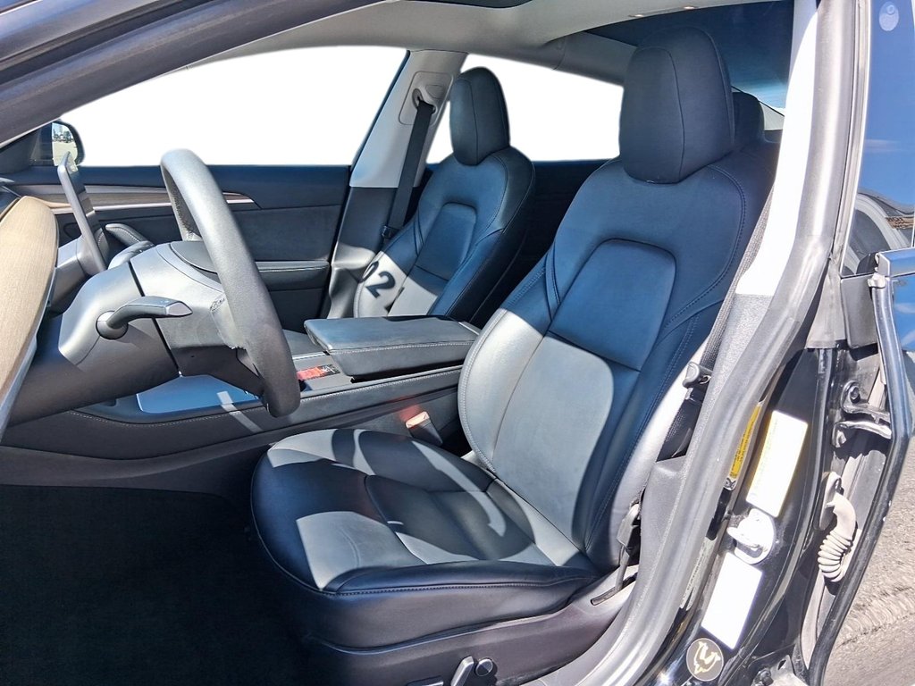 2021 Tesla Model 3 Standard Range Plus in Stratford, Ontario - 9 - w1024h768px