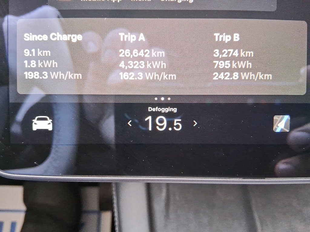 2021 Tesla Model 3 Standard Range Plus in Stratford, Ontario - 14 - w1024h768px