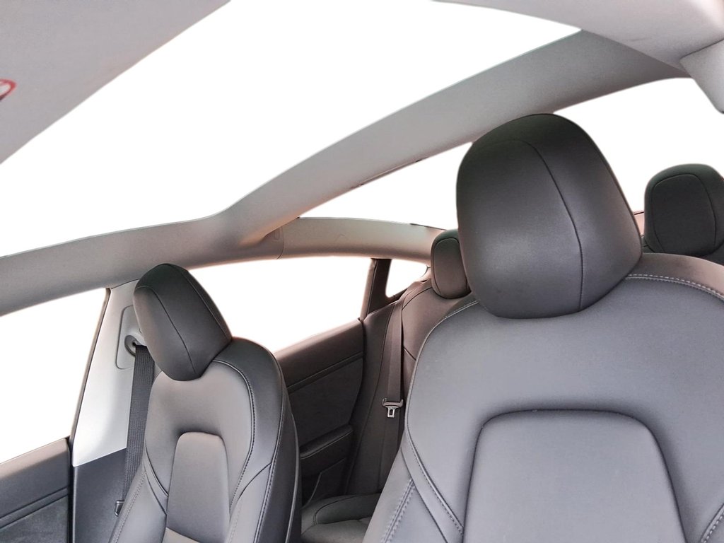 2021 Tesla Model 3 Standard Range Plus in Stratford, Ontario - 17 - w1024h768px