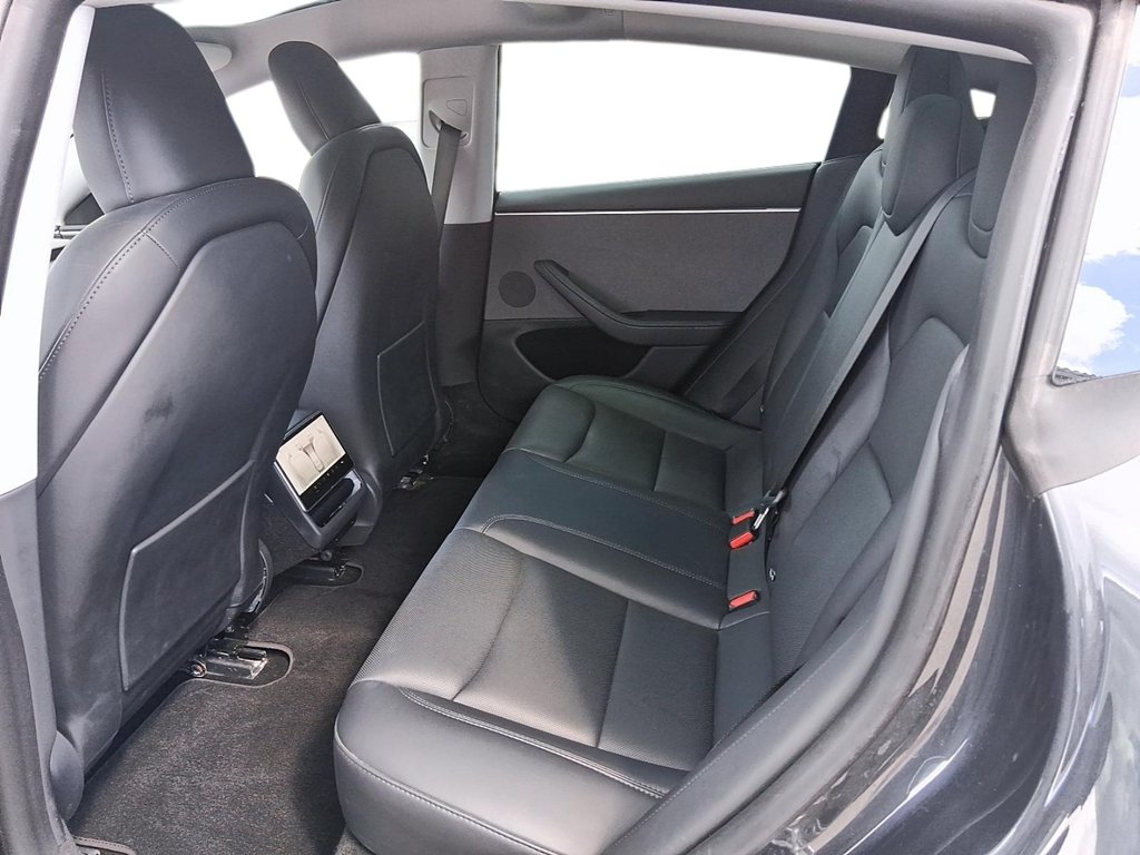 2024 Tesla Model 3 Standard Range RWD in Stratford, Ontario - 10 - w1024h768px