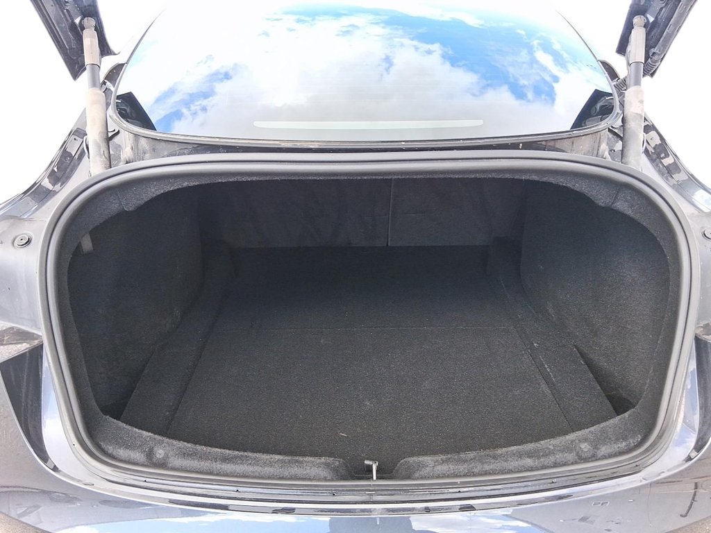 2024 Tesla Model 3 Standard Range RWD in Stratford, Ontario - 6 - w1024h768px