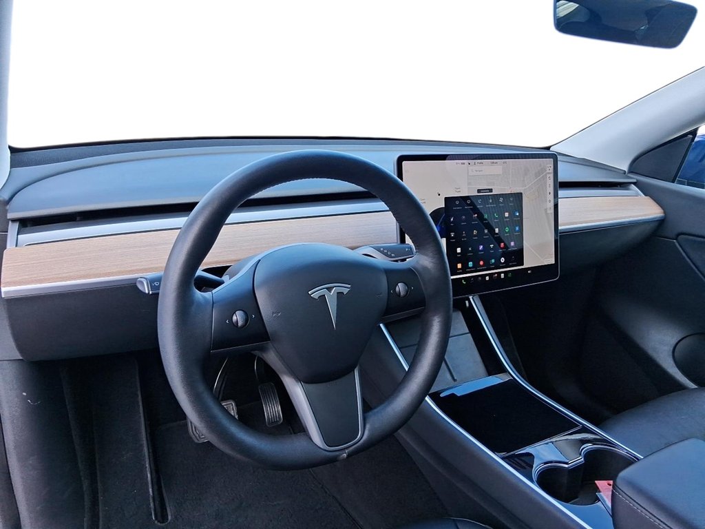 2021 Tesla Model Y Standard Range in Stratford, Ontario - 11 - w1024h768px