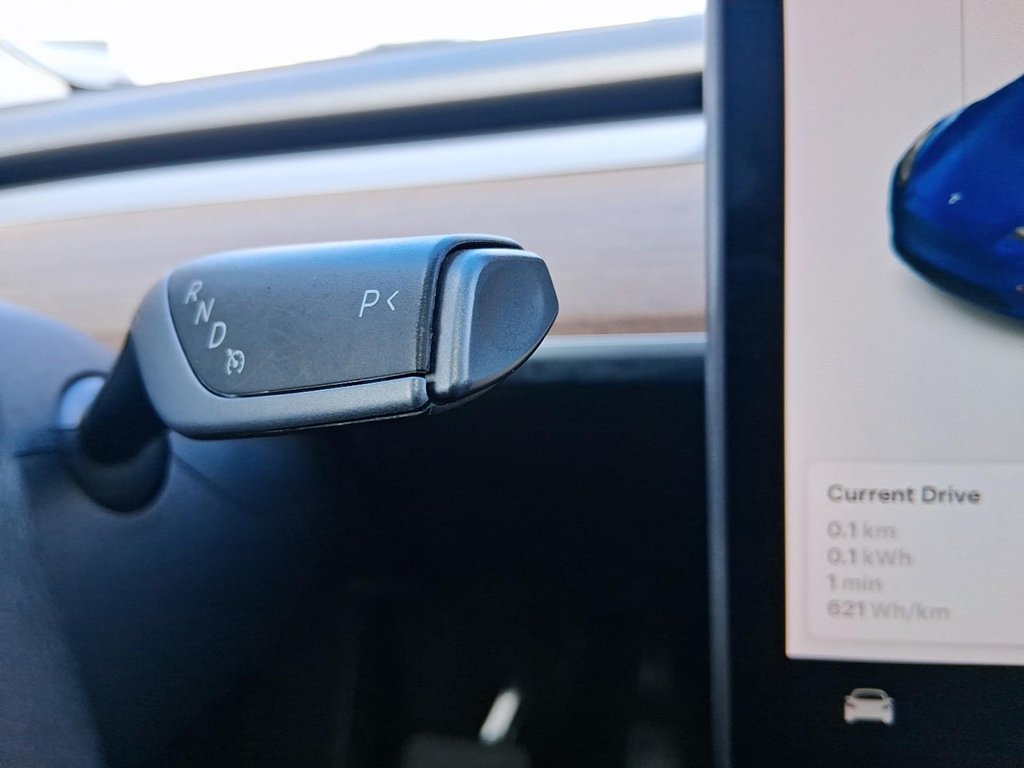 2021 Tesla Model Y Standard Range in Stratford, Ontario - 17 - w1024h768px