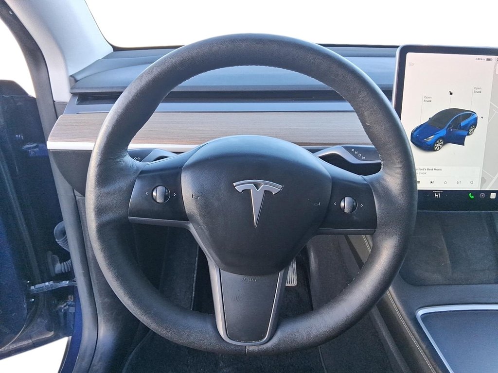 2021 Tesla Model Y Long Range in Stratford, Ontario - 14 - w1024h768px