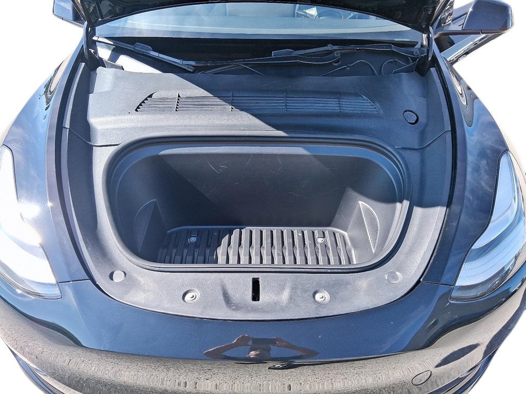 2022 Tesla Model Y Long Range in Stratford, Ontario - 7 - w1024h768px