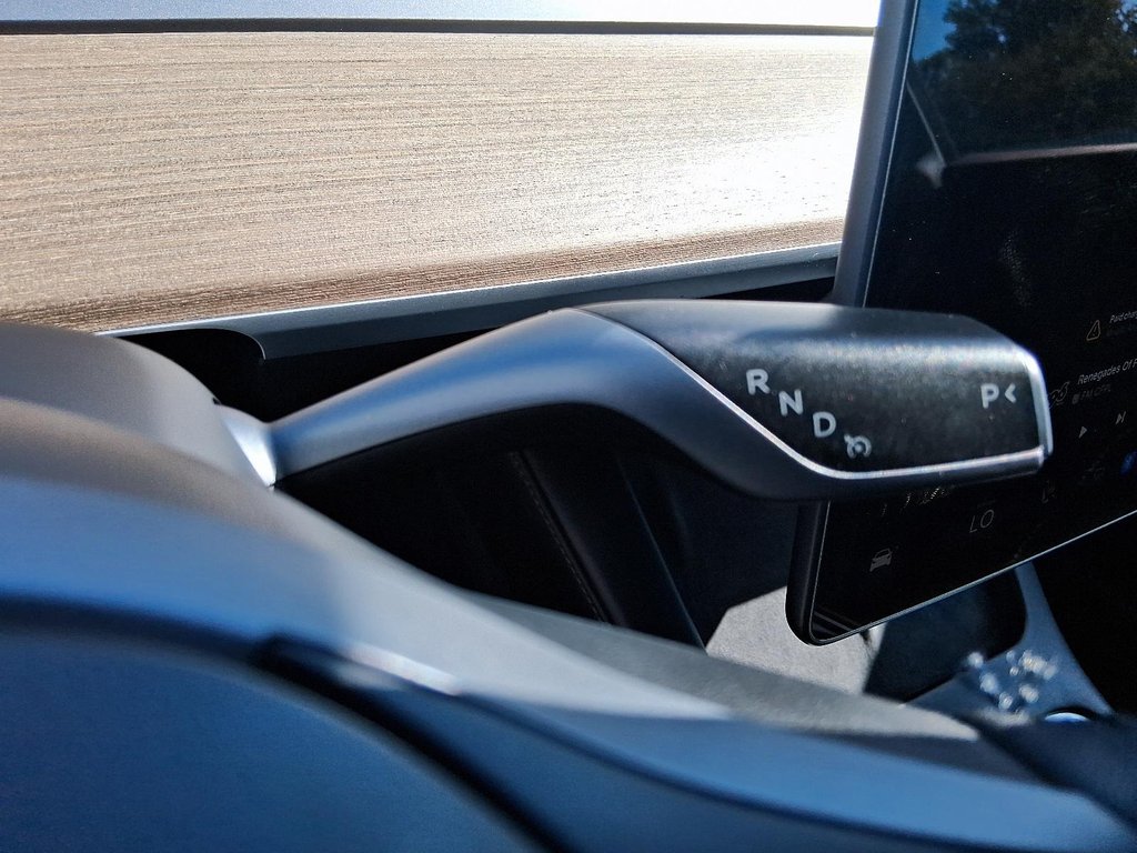 2022 Tesla Model Y Long Range in Stratford, Ontario - 15 - w1024h768px