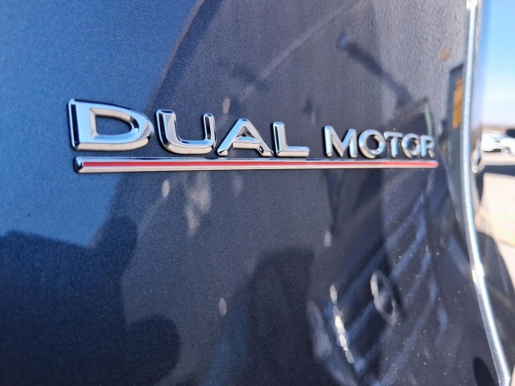 2022 Tesla Model Y Performance in Stratford, Ontario - 9 - w1024h768px
