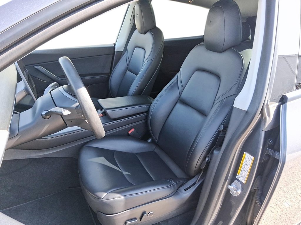 2022 Tesla Model Y Performance in Stratford, Ontario - 10 - w1024h768px