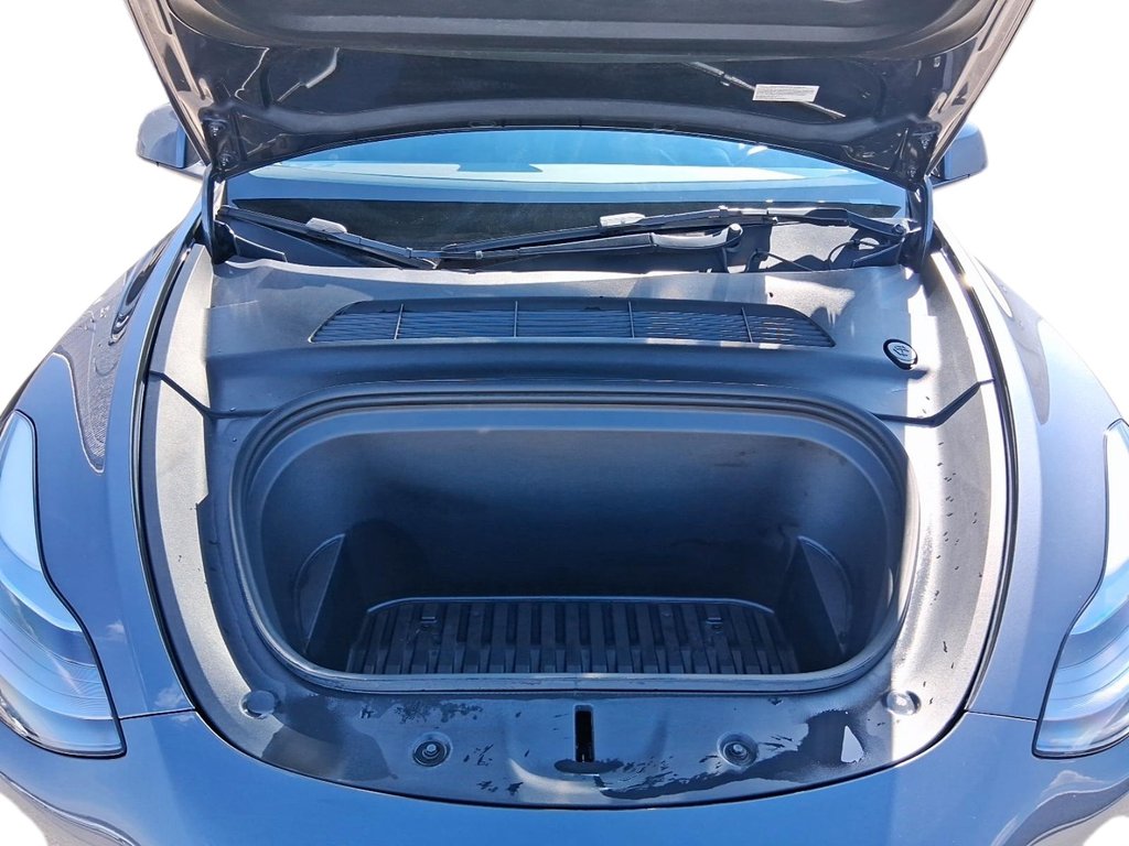 2022 Tesla Model Y Performance in Stratford, Ontario - 7 - w1024h768px