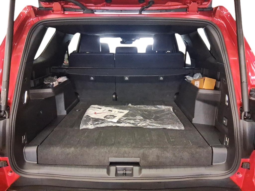 2025 Toyota 4Runner Hybrid Hybrid in Stratford, Ontario - 6 - w1024h768px
