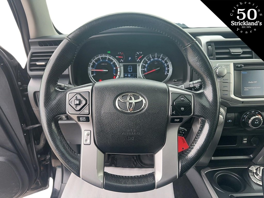 2017 Toyota 4Runner SR5 V6 5A in Stratford, Ontario - 11 - w1024h768px