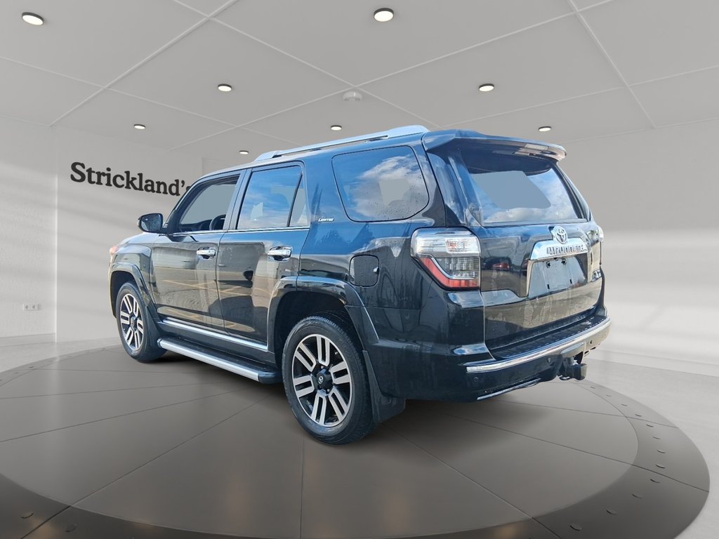 2018 Toyota 4Runner SR5 V6 5A in Stratford, Ontario - 4 - w1024h768px