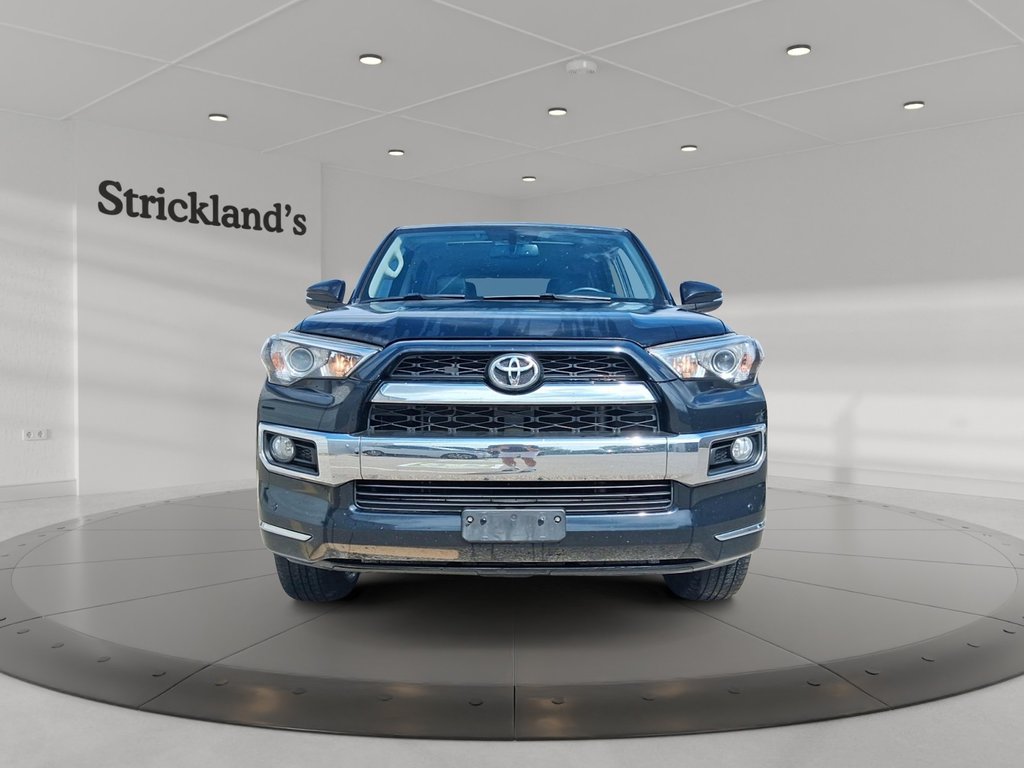 2018 Toyota 4Runner SR5 V6 5A in Stratford, Ontario - 2 - w1024h768px