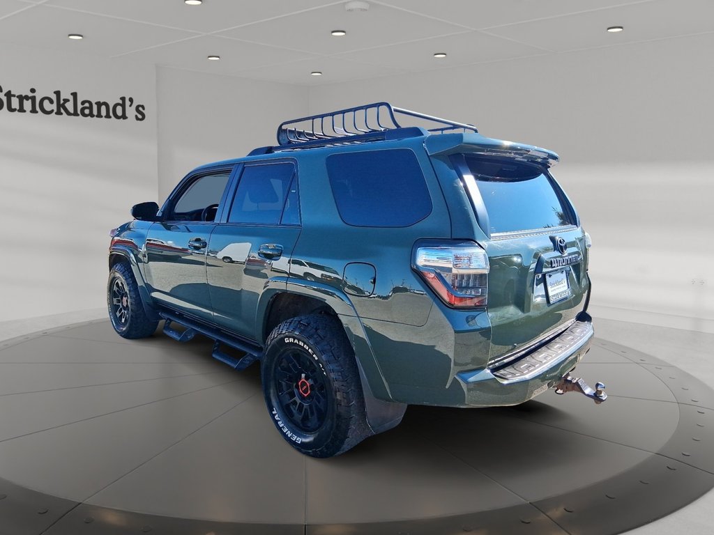 2022 Toyota 4Runner in Stratford, Ontario - 2 - w1024h768px