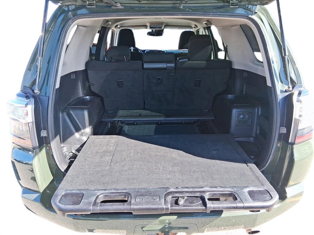 2022 Toyota 4Runner in Stratford, Ontario - 5 - w1024h768px
