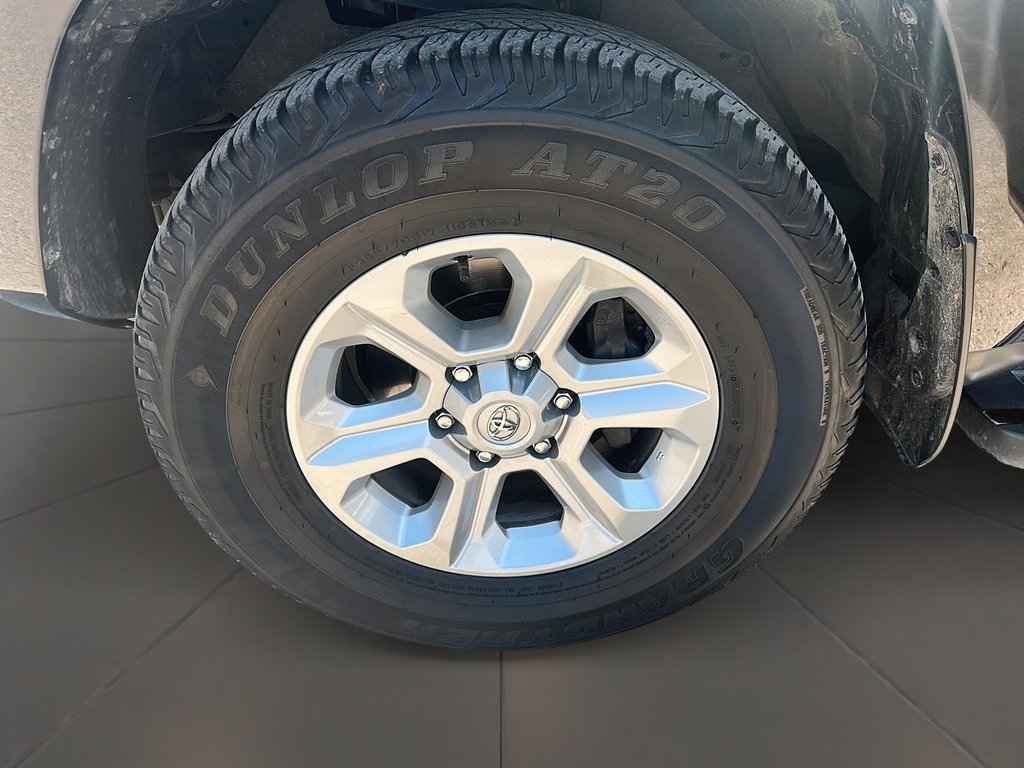 2023 Toyota 4Runner in Stratford, Ontario - 7 - w1024h768px