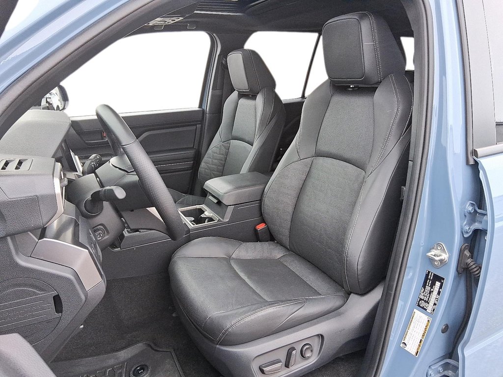 2025 Toyota 4Runner in Stratford, Ontario - 8 - w1024h768px