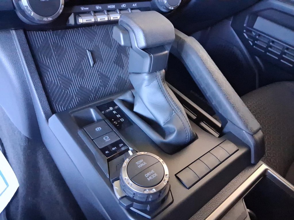 2025 Toyota 4Runner in Stratford, Ontario - 14 - w1024h768px