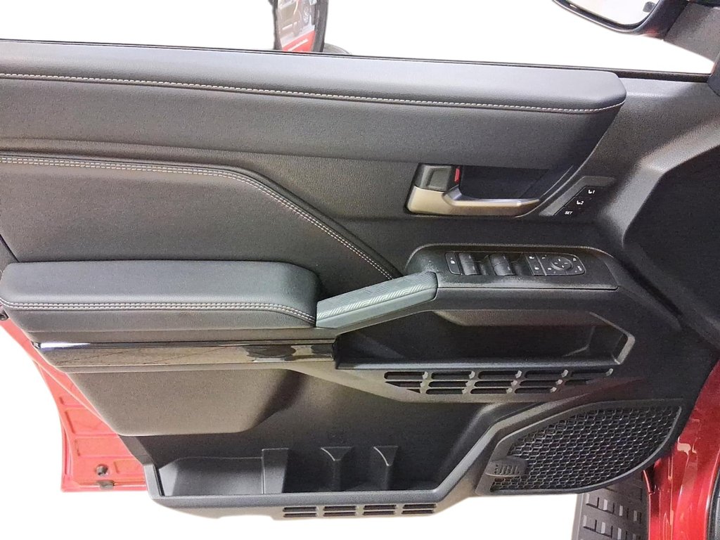 2025 Toyota 4Runner in Stratford, Ontario - 9 - w1024h768px