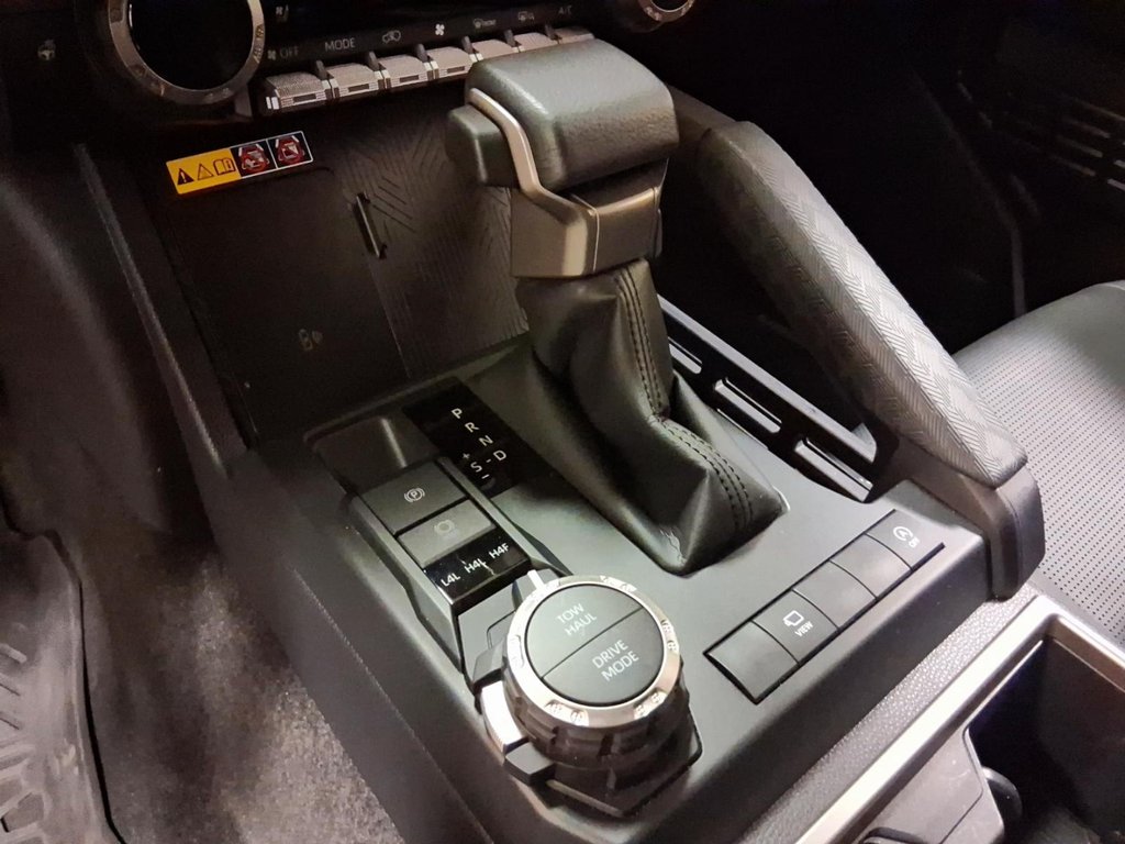 2025 Toyota 4Runner in Stratford, Ontario - 11 - w1024h768px