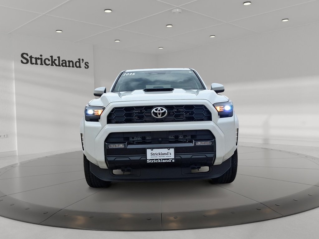 2025 Toyota 4Runner in Stratford, Ontario - 2 - w1024h768px