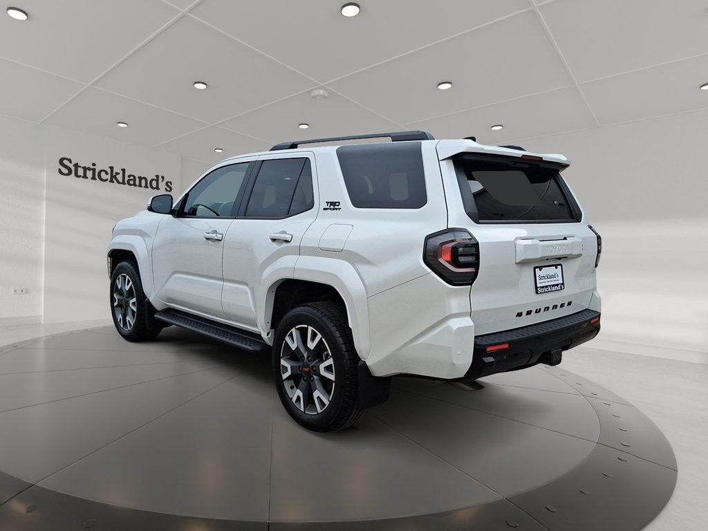 2025 Toyota 4Runner in Stratford, Ontario - 4 - w1024h768px
