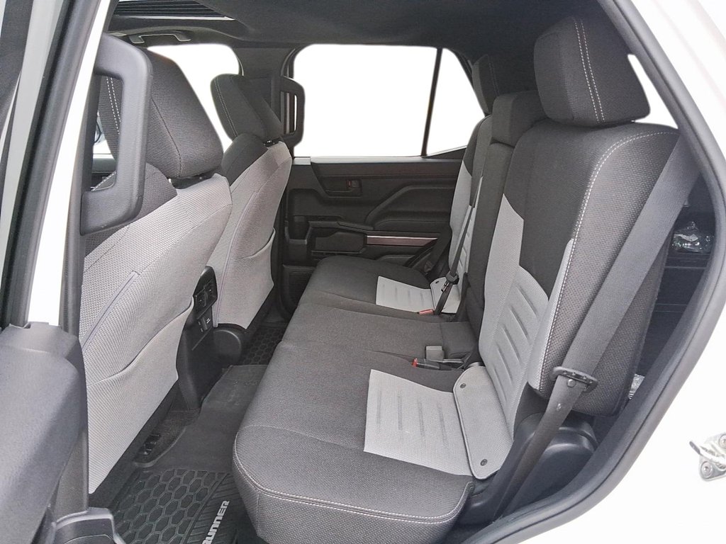 2025 Toyota 4Runner in Stratford, Ontario - 9 - w1024h768px