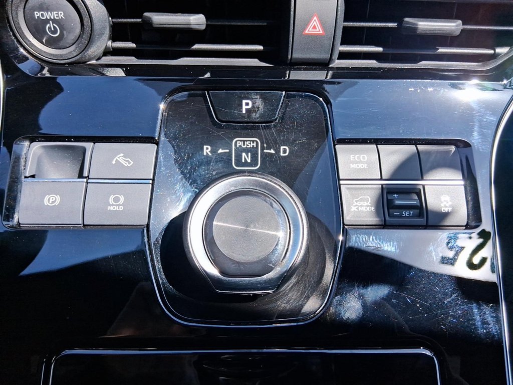 2025 Toyota bZ 4X LE AWD in Stratford, Ontario - 16 - w1024h768px