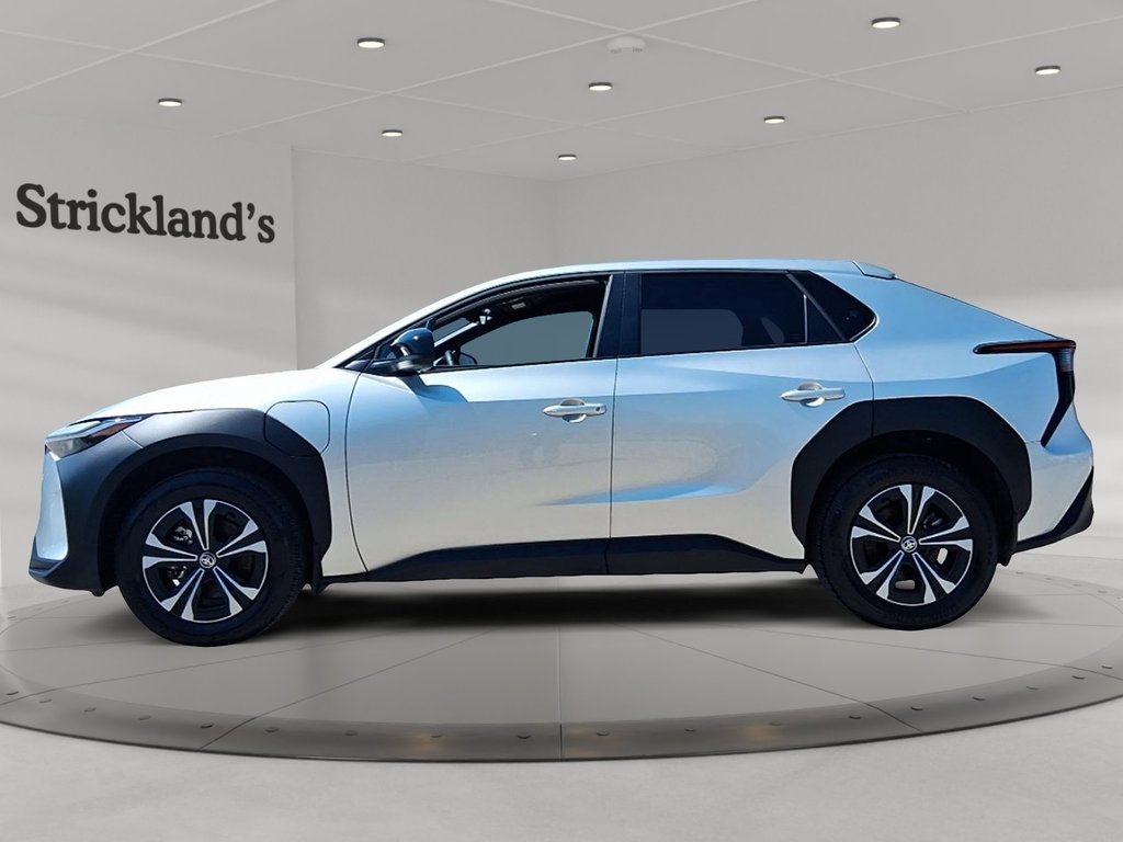 2025 Toyota bZ 4X LE AWD in Stratford, Ontario - 5 - w1024h768px