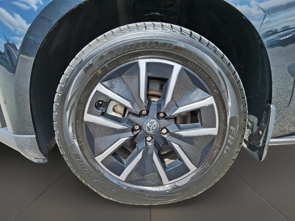 2026 Toyota bZ XLE FWD in Stratford, Ontario - 8 - w1024h768px