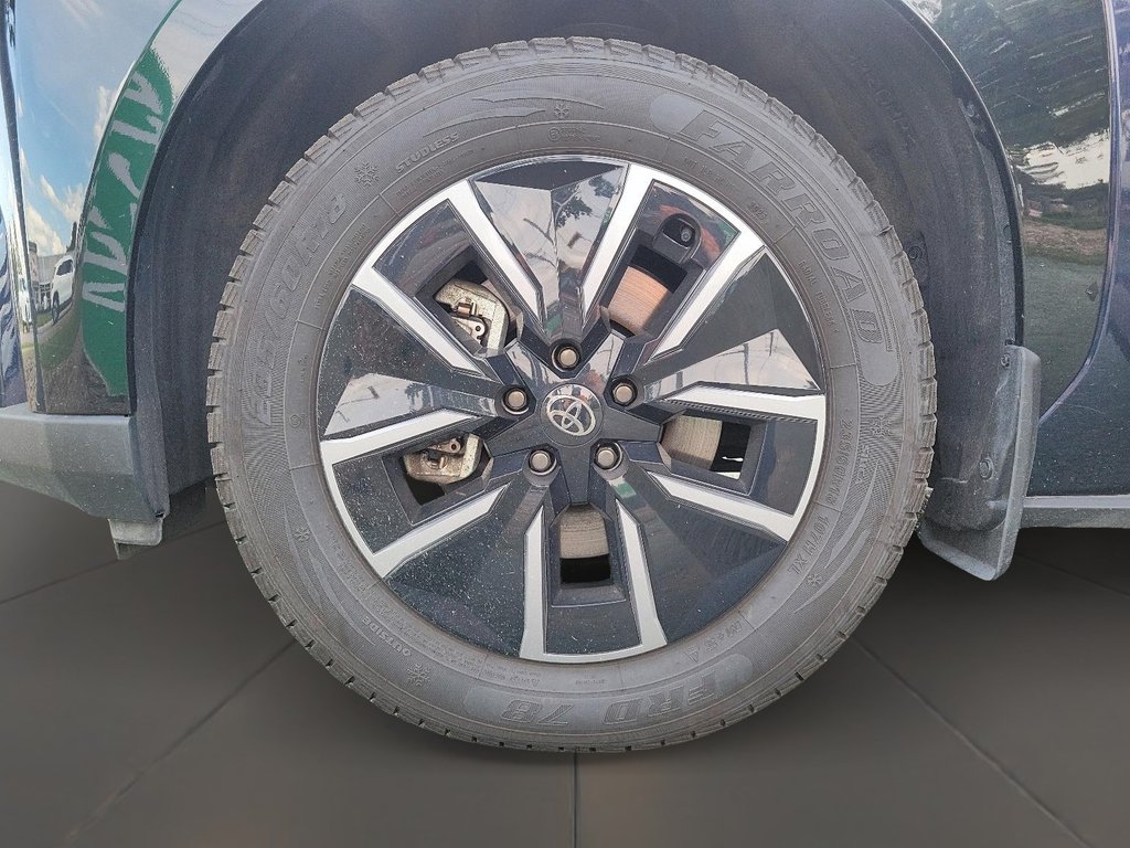 2026 Toyota bZ XLE FWD in Stratford, Ontario - 7 - w1024h768px
