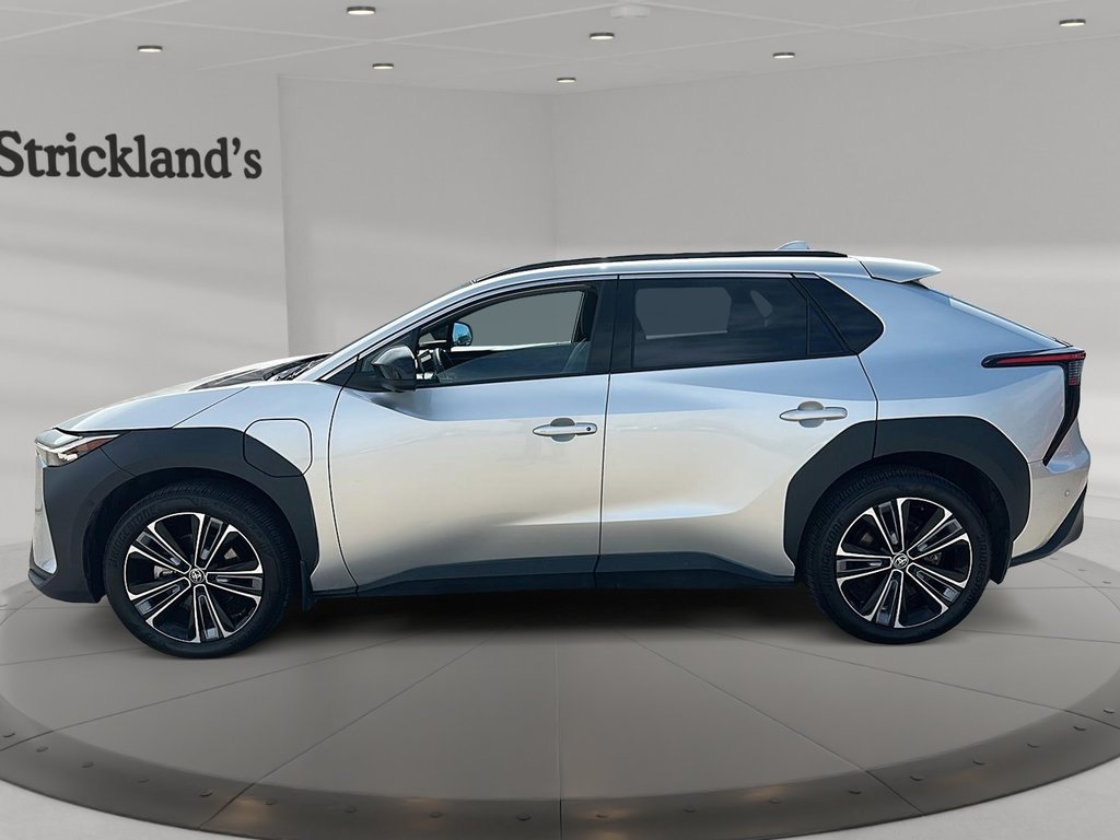 2023 Toyota BZ4X XLE AWD in Stratford, Ontario - 5 - w1024h768px