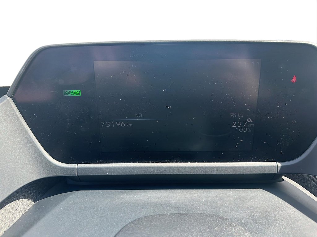 2023 Toyota BZ4X XLE AWD in Stratford, Ontario - 12 - w1024h768px