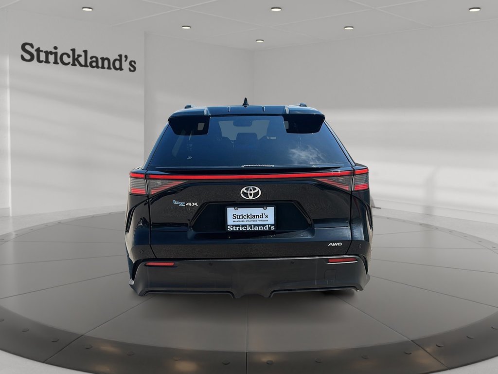 2023 Toyota BZ4X XLE AWD in Stratford, Ontario - 3 - w1024h768px