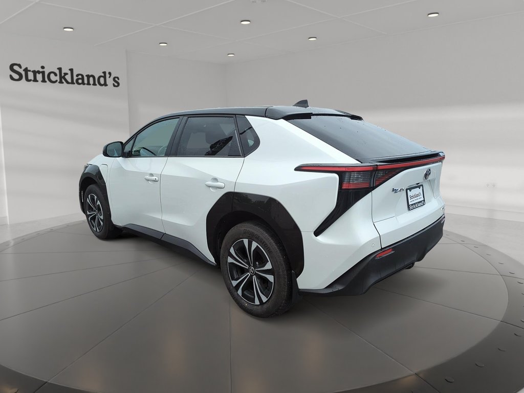 2023 Toyota BZ4X XLE AWD in Stratford, Ontario - 4 - w1024h768px
