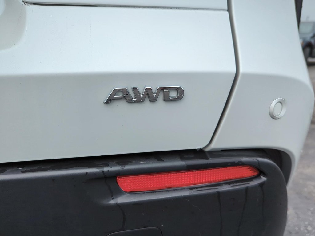 2023 Toyota BZ4X XLE AWD in Stratford, Ontario - 16 - w1024h768px