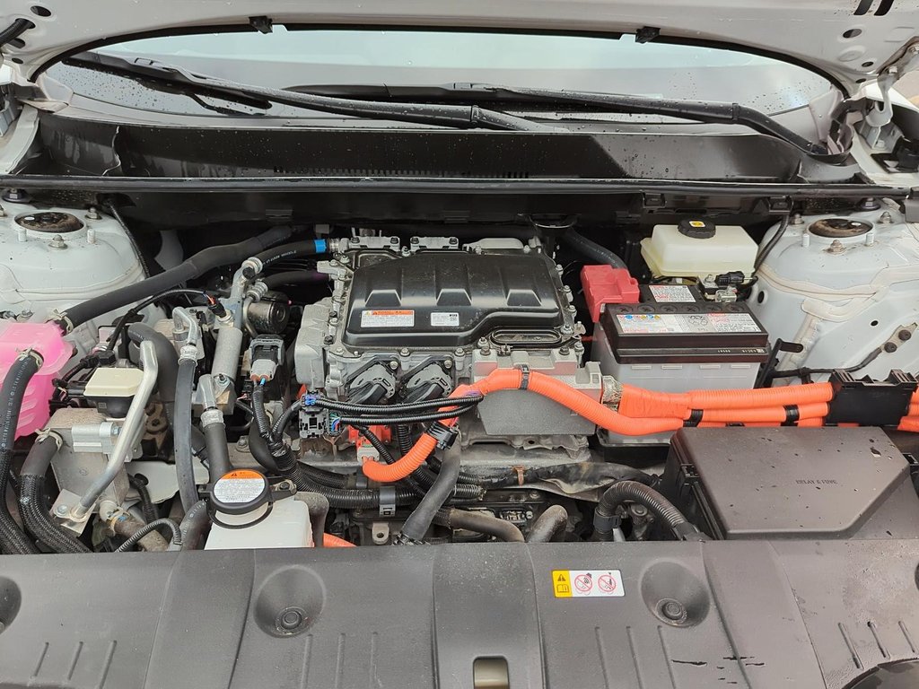 2023 Toyota BZ4X XLE AWD in Stratford, Ontario - 8 - w1024h768px