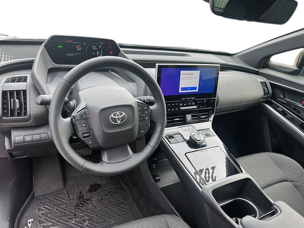 2023 Toyota BZ4X XLE AWD in Stratford, Ontario - 9 - w1024h768px