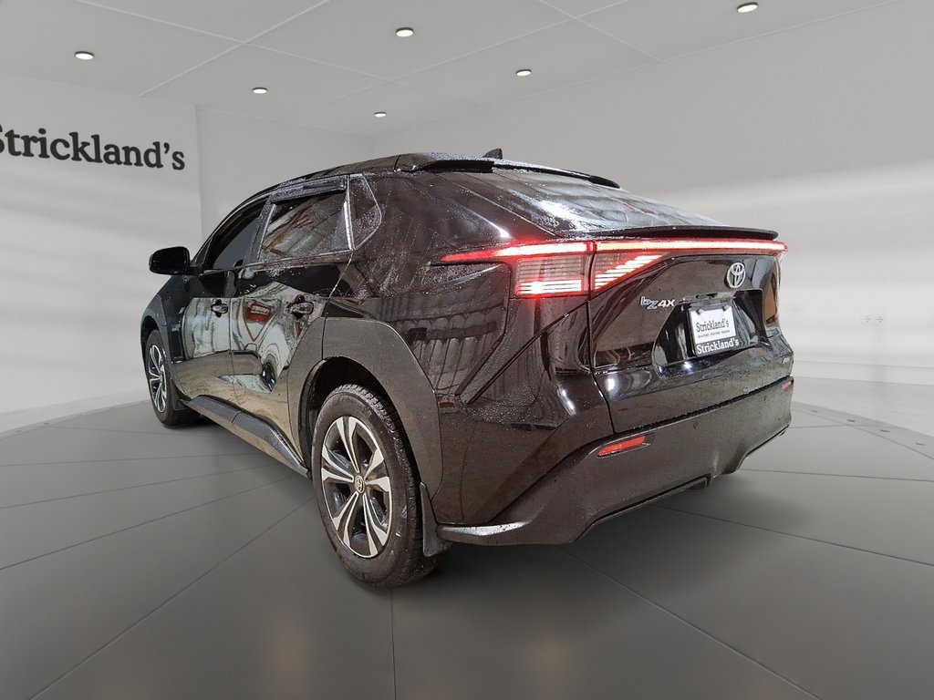 2023 Toyota BZ4X XLE AWD in Stratford, Ontario - 4 - w1024h768px
