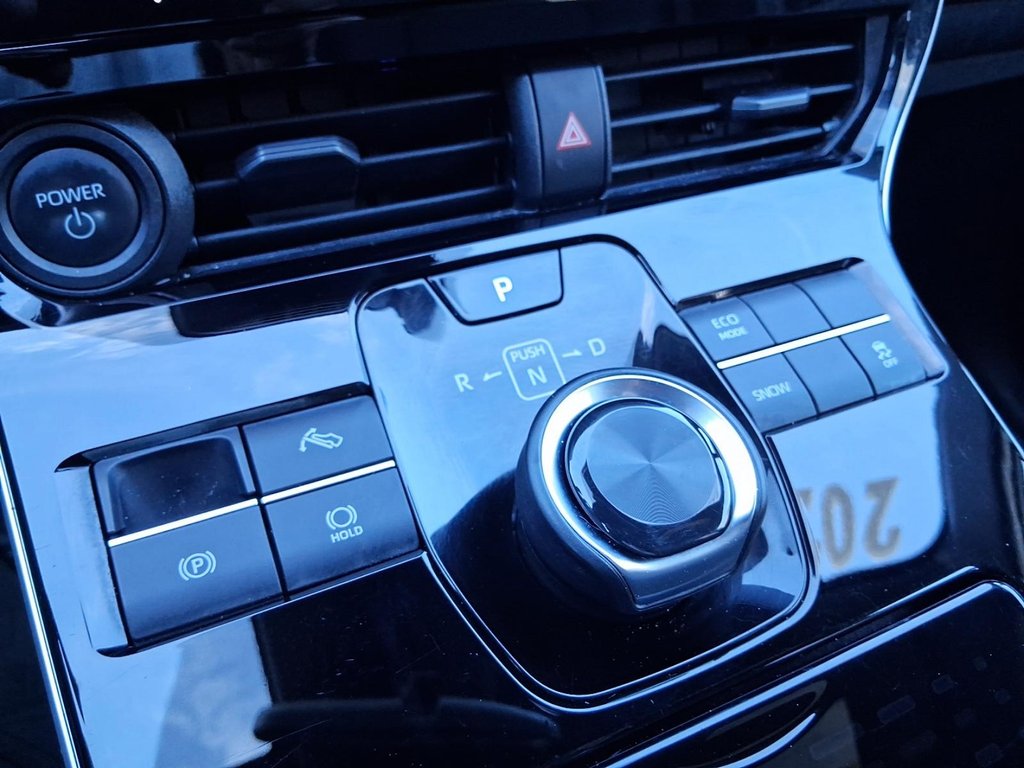 2023 Toyota bZ4X L in Stratford, Ontario - 16 - w1024h768px