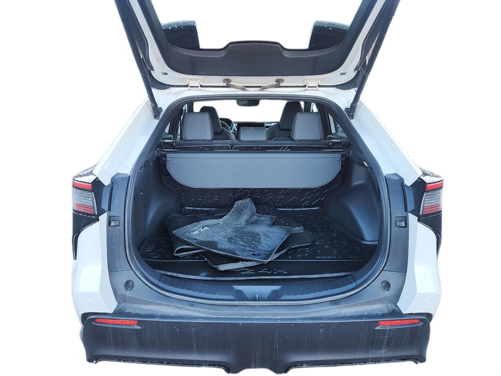 2023 Toyota bZ4X XLE AWD in Stratford, Ontario - 6 - w1024h768px