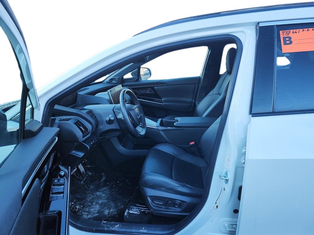 2023 Toyota bZ4X XLE AWD in Stratford, Ontario - 8 - w1024h768px