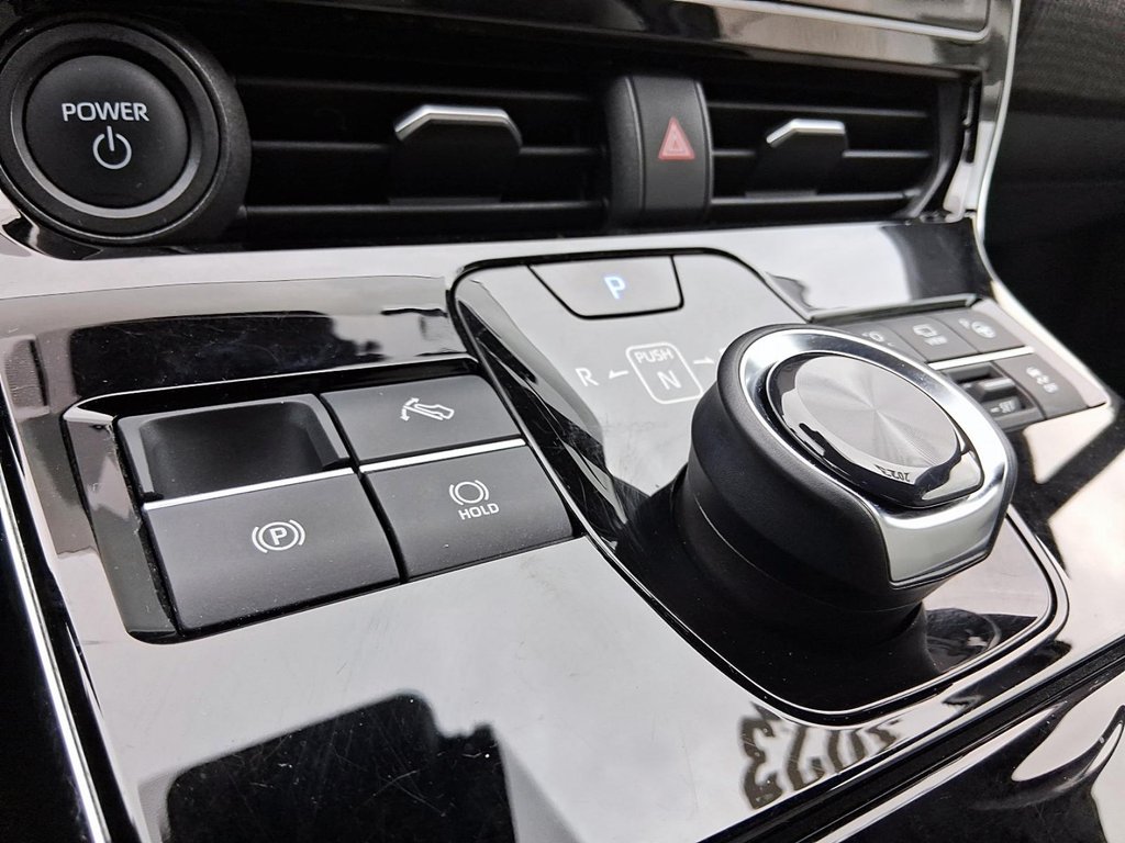 2023 Toyota bZ4X XLE AWD in Stratford, Ontario - 17 - w1024h768px