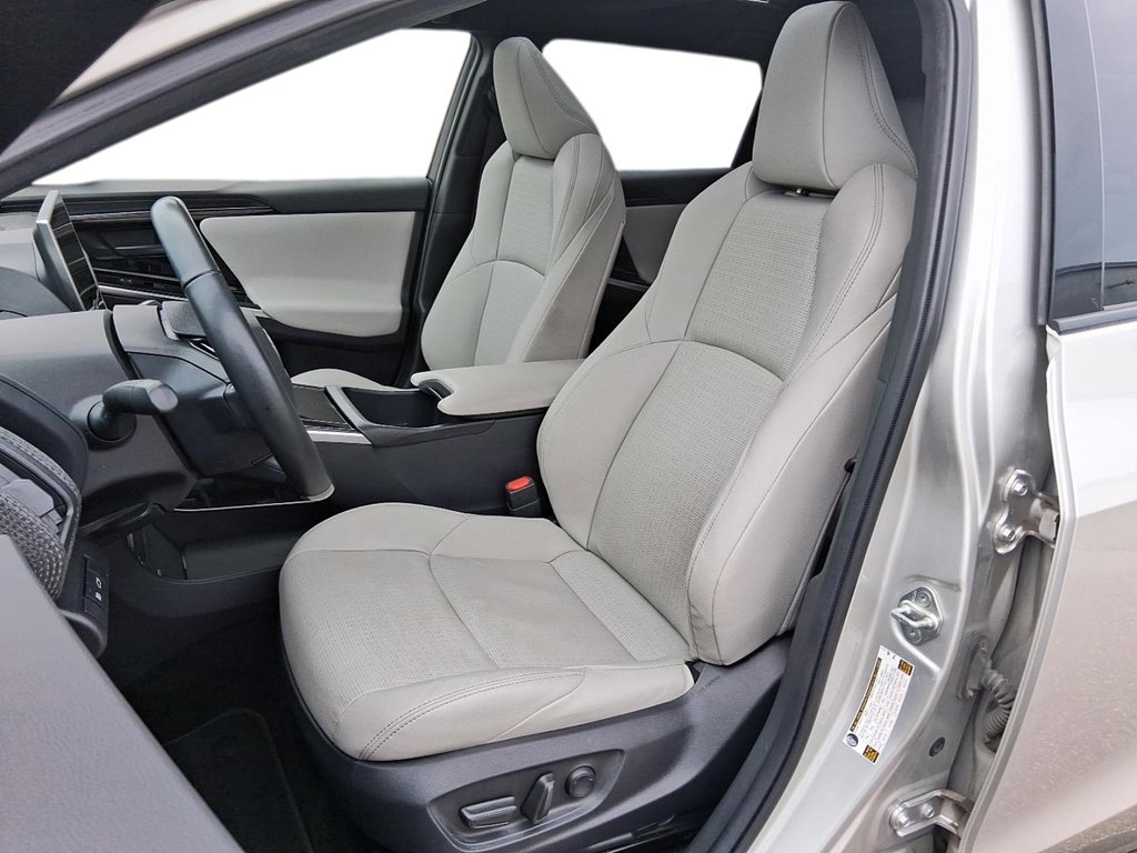 2023 Toyota bZ4X XLE AWD in Stratford, Ontario - 8 - w1024h768px