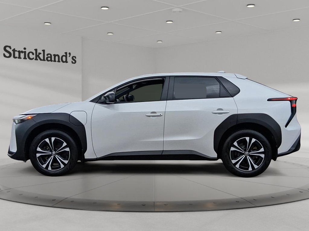 2023 Toyota bZ4X XLE AWD in Stratford, Ontario - 5 - w1024h768px